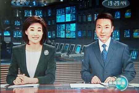 詹姆斯防守端的强势涌现：钟内劳绩板攻等众项数据(詹姆斯防守中锋)